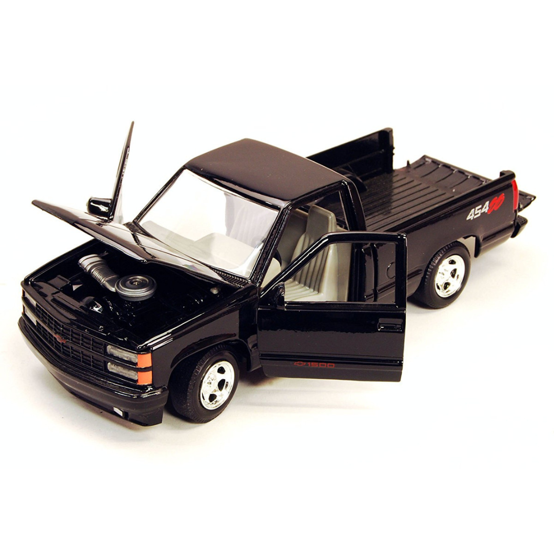 1992 Chevrolet 454 SS Pickup Truck Black 1/24 Diecast Model Car by Motormax