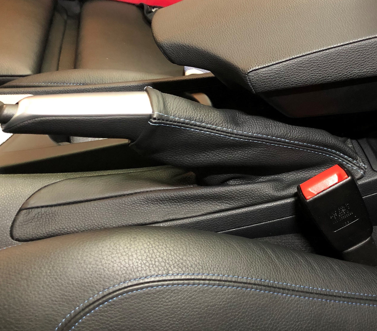 2004-13 BMW 1-series ebrake boot