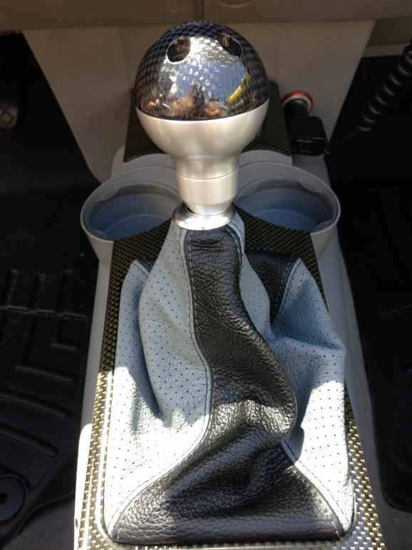 1999-10 Volkswagen New Beetle shift boot