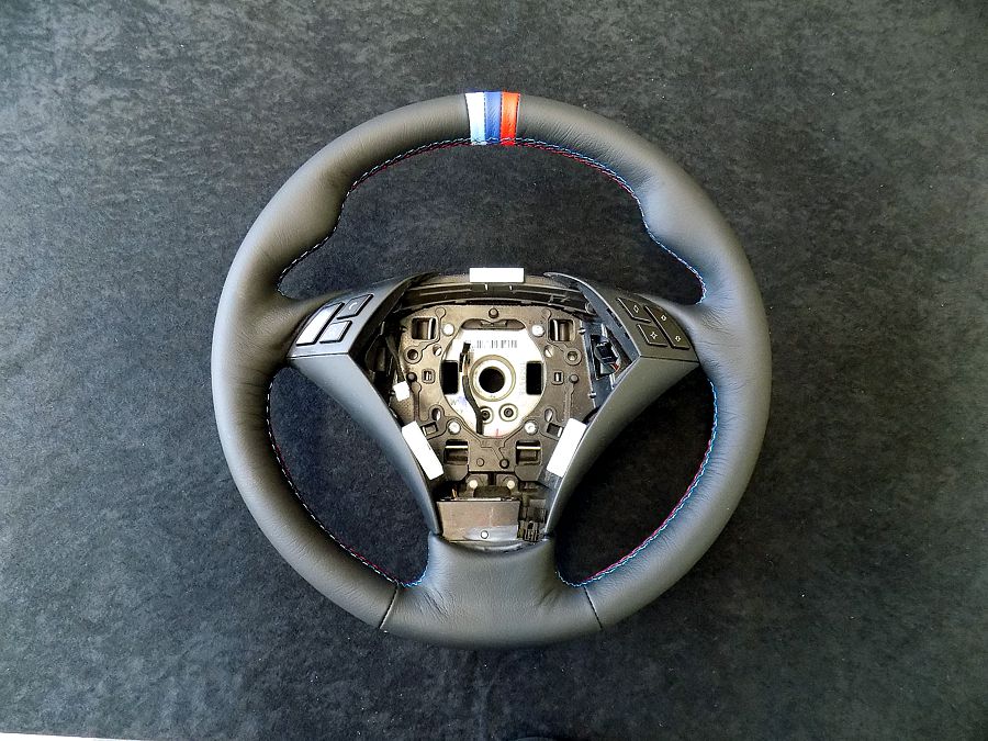 2003-10 BMW 5-series steering wheel cover