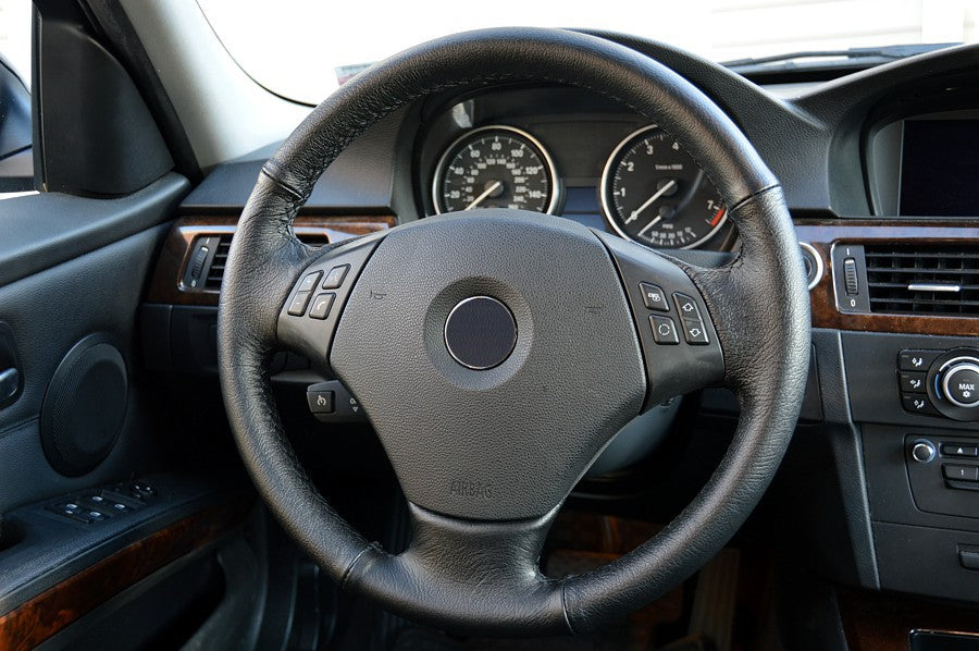 2005-12 BMW 3-series steering wheel cover