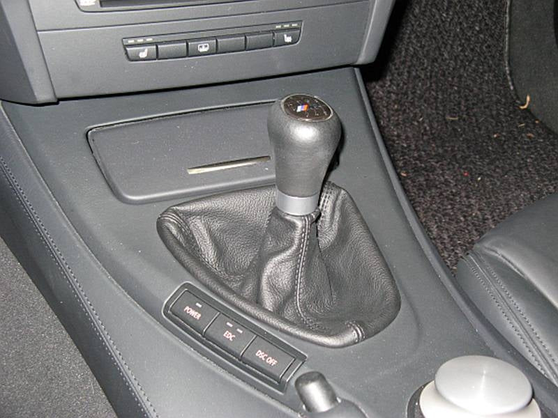 2005-12 BMW 3-series shift boot