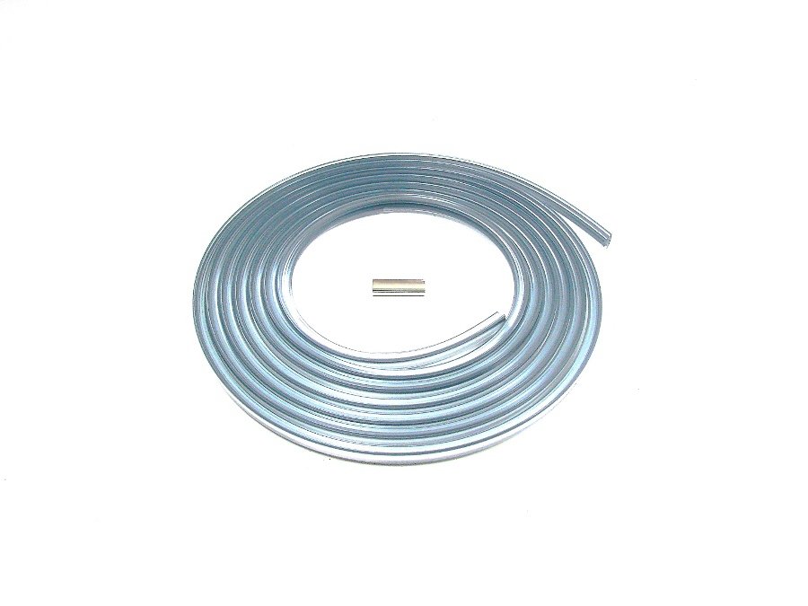 Chrome Windshield Lockstrip