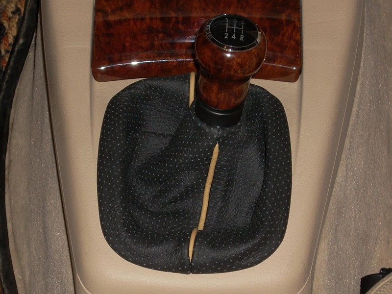 1997-04 Volkswagen Passat B5 shift boot