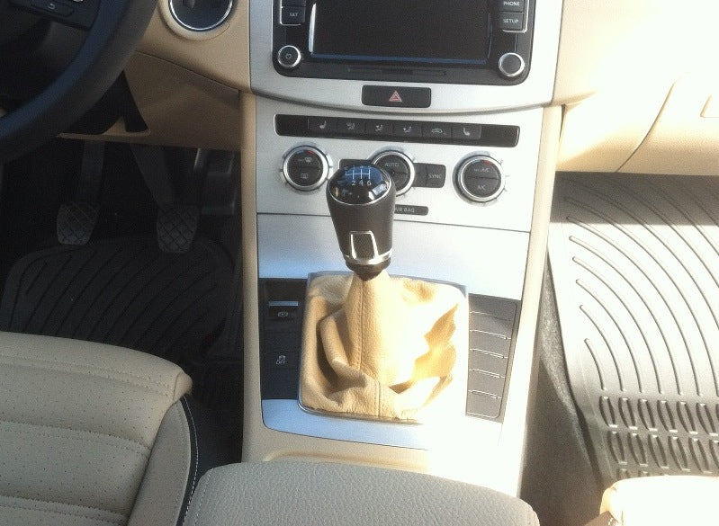 2005-10 Volkswagen Passat B6 shift boot