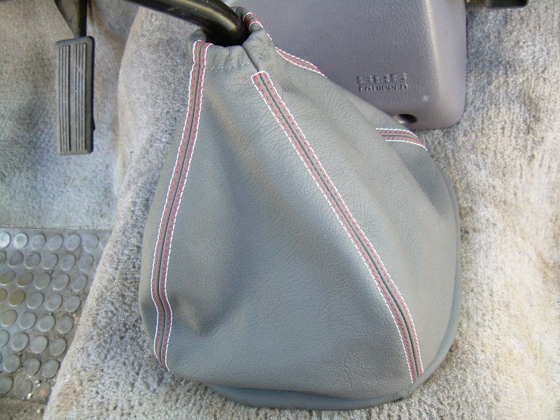 1994-02 Dodge Ram shift boot