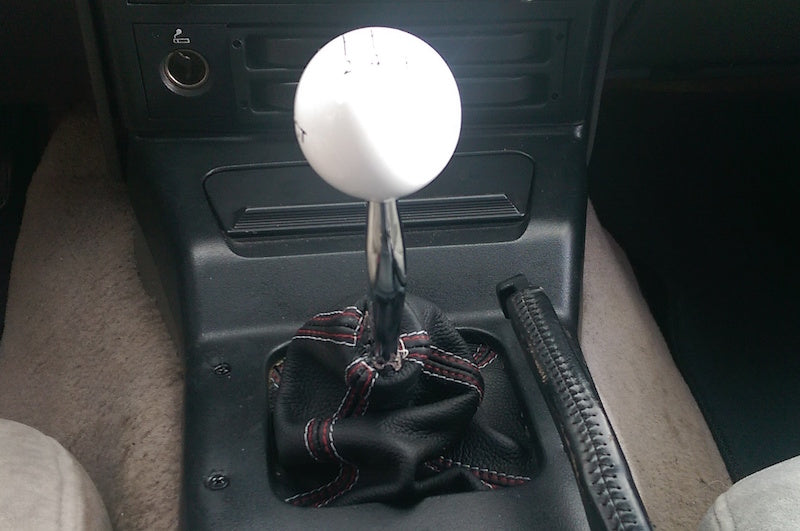 1989-97 Ford Thunderbird shift boot