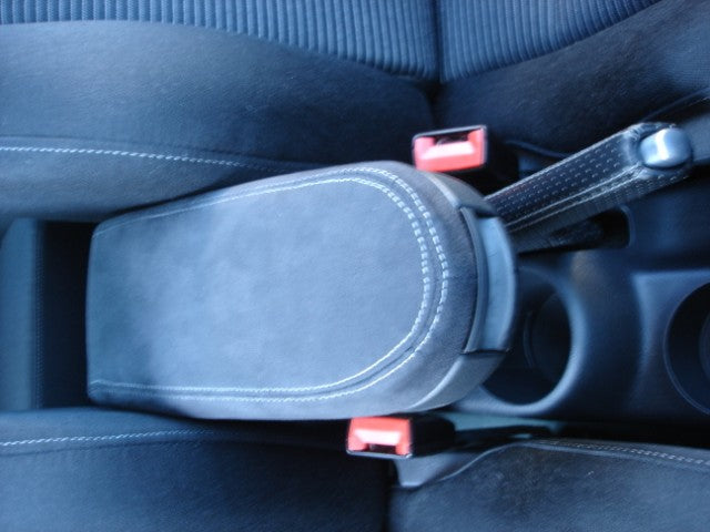 1997-03 Volkswagen Golf MK IV armrest cover