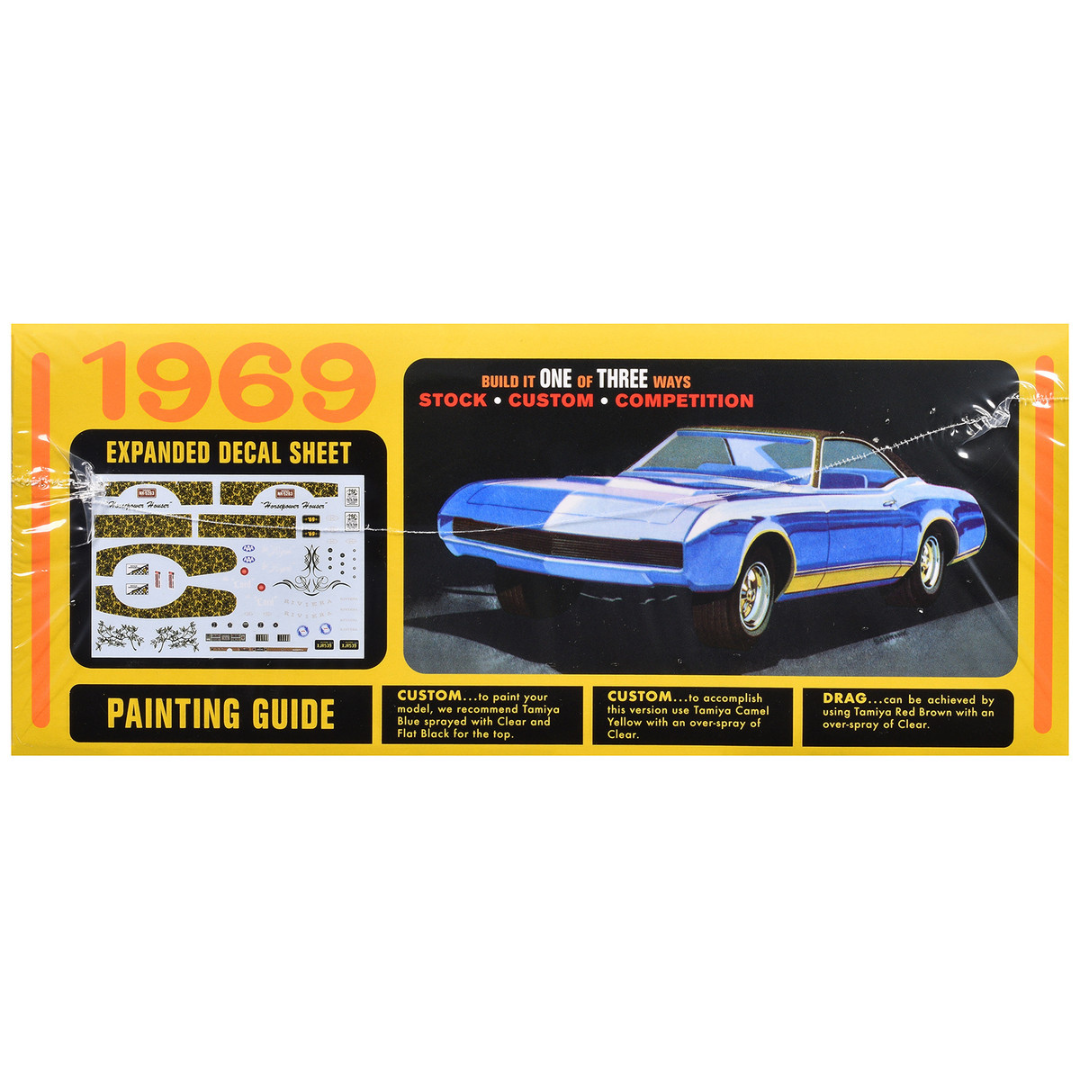 Skill 2 Model Kit 1969 Buick Riviera 1/25 Scale Model