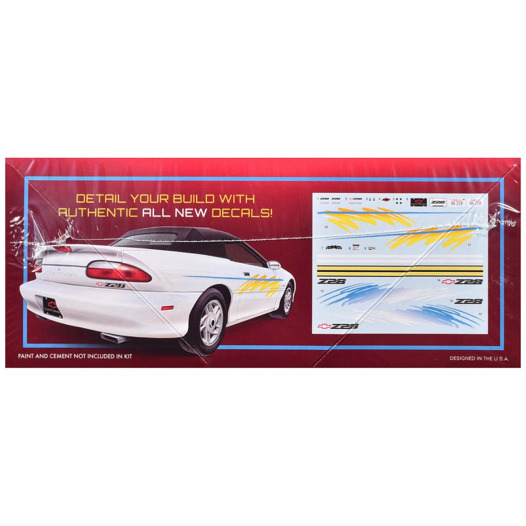 Skill 2 Model Kit 1996 Chevrolet Camaro Z28 Convertible 1/25 Scale Model