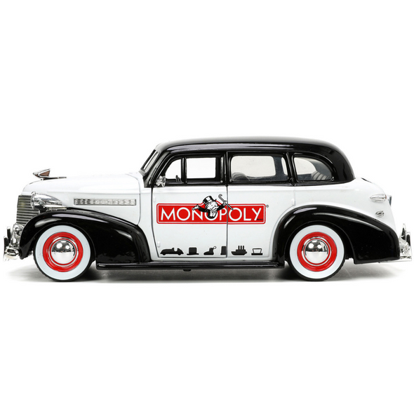 1939 Chevrolet Master Deluxe "Monopoly" and Mr. Monopoly Figure 1/24 Diecast