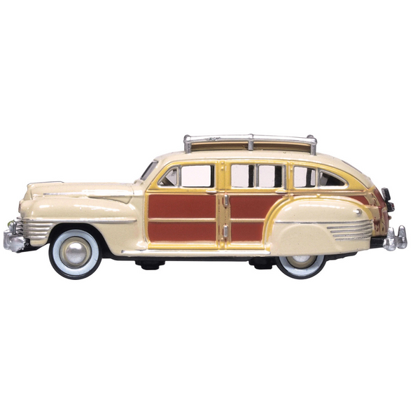 1942-chrysler-town-country-woody-wagon-catalina-tan-with-wood-panels-and-roof-rack-1-87-ho-scale-diecast-model-car-by-oxford-diecast