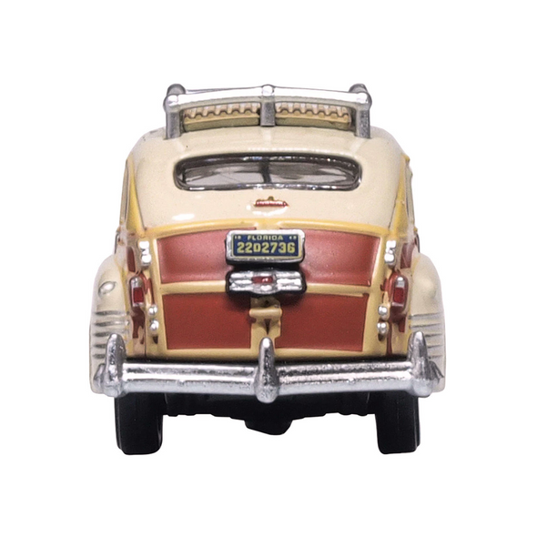 1942 Chrysler Town & Country Woody Wagon Catalina Tan with Wood Panels 1/87 (HO) Scale Diecast Model Car by Oxford Diecast