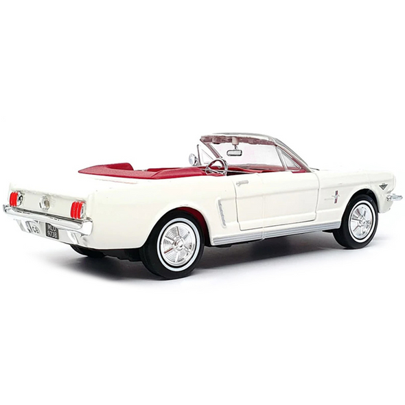 1964-1-2-ford-mustang-convertible-white-with-red-james-bond-007-goldfinger-1-24-diecast