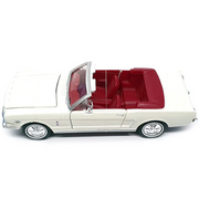 1964-1-2-ford-mustang-convertible-white-with-red-james-bond-007-goldfinger-1-24-diecast