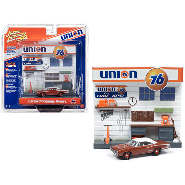 1970-dodge-coronet-super-bee-union-76-diorama-set-1-64-diecast-model-car-by-johnny-lightning