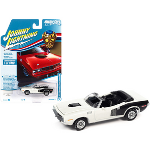 1971-plymouth-barracuda-convertible-sno-white-1-64-diecast-model-car-by-johnny-lightning