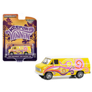 1976-chevrolet-g20-custom-van-yellow-with-graphics-keep-on-vannin-hobby-exclusive-series-1-64-diecast-model-car