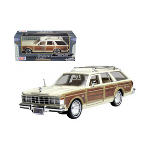 1979 Chrysler Lebaron Town & Country Cream 1/24 Diecast Model Car by Motormax