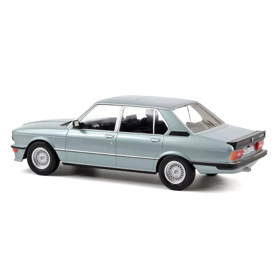 1980-bmw-m-535i-light-blue-metallic-1-18-diecast-model-car-by-norev