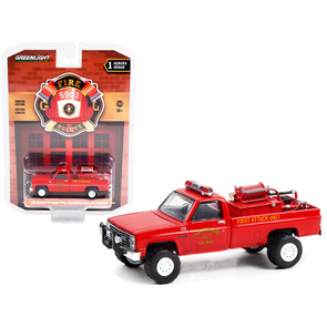 1986-chevrolet-c20-pickup-truck-red-fire-equipment-and-hose-and-tank-1-64-diecast