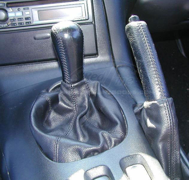 1993-02 Mazda RX7 shift boot