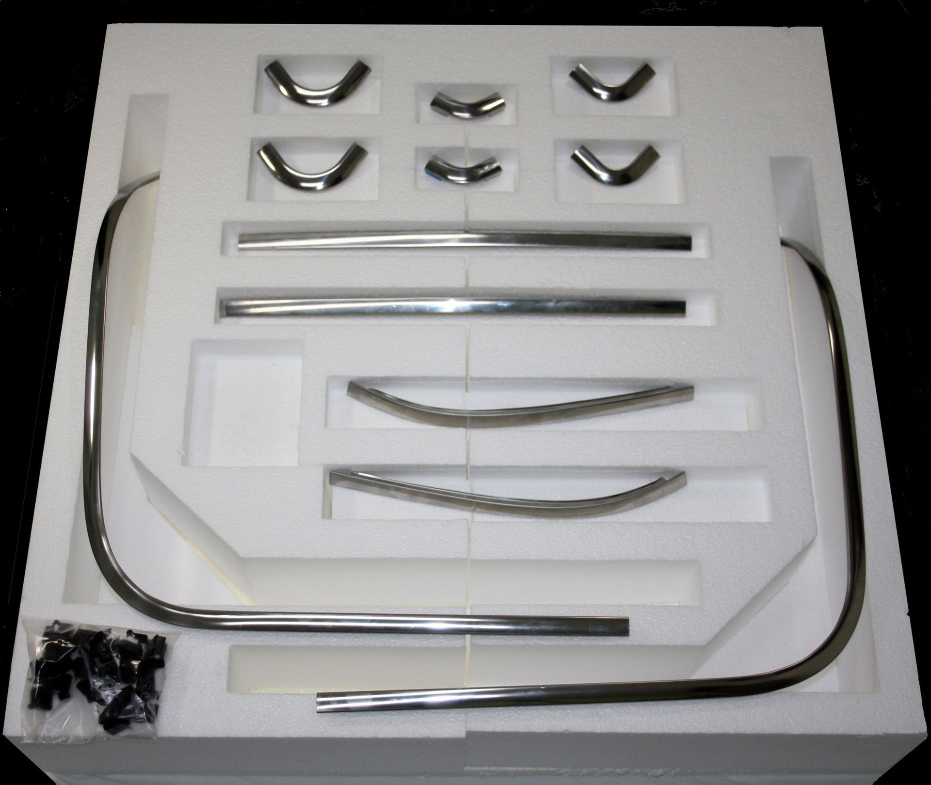 1963-1963 Corvette Rear Window Exterior Molding Trim Set With Clips - CA-58446-Corvette-Store-Online