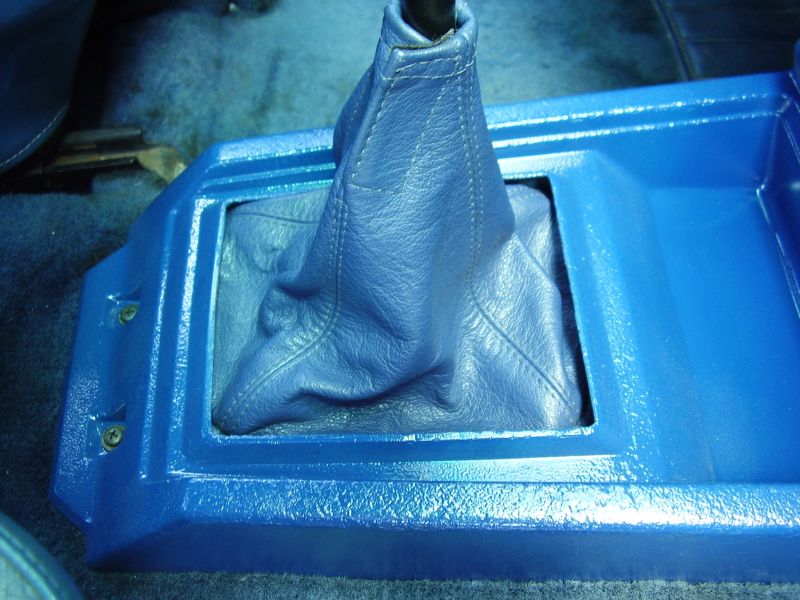 1983-86 Nissan 720 shift boot
