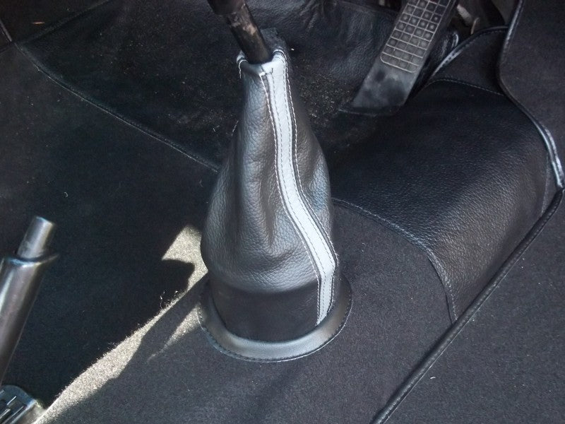 1973-78 Porsche 911 shift boot
