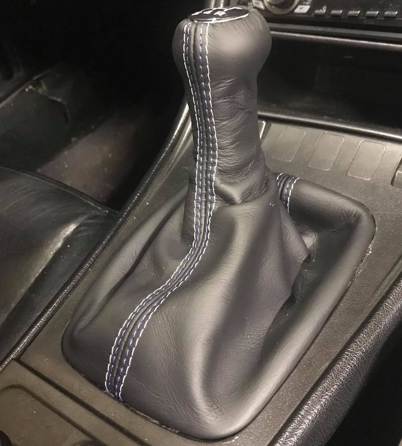 1991-95 Porsche 968 shift boot - integral shift knob cover