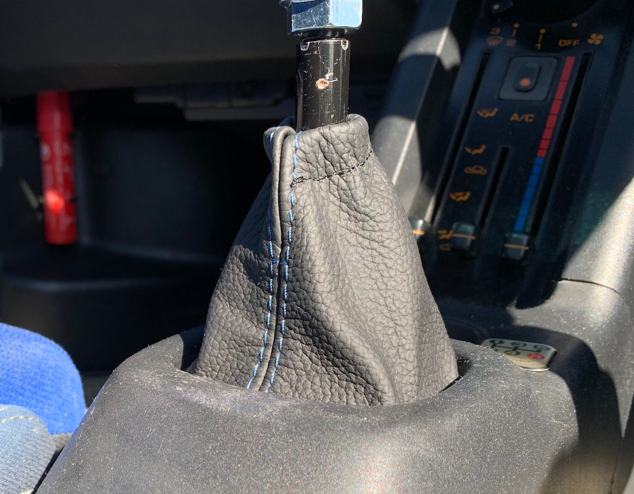 1992-94 Suzuki Cara shift boot