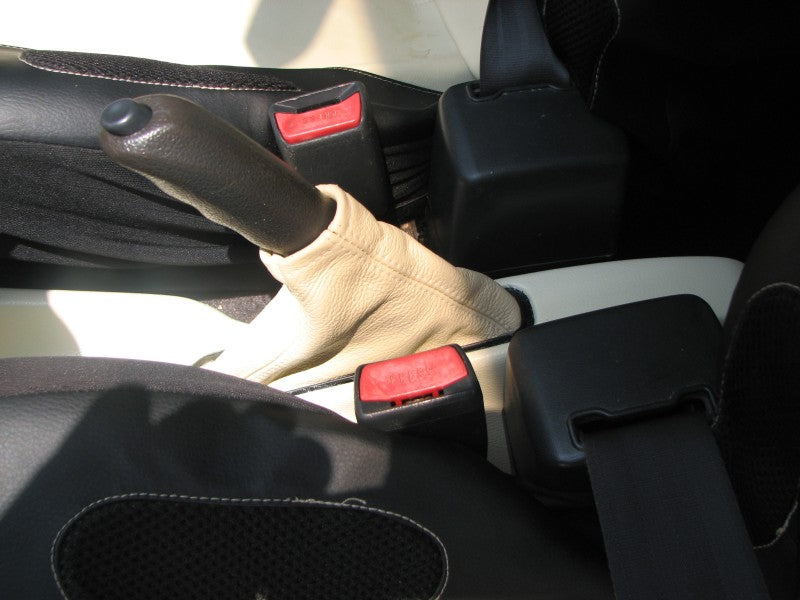 1991-95 Hyundai Scoupe ebrake boot