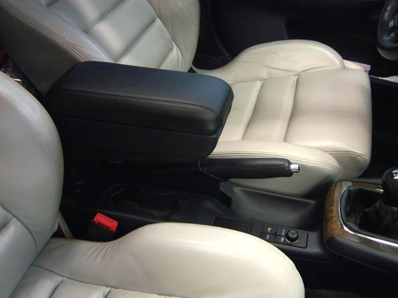 1996-03 Audi A3 armrest cover