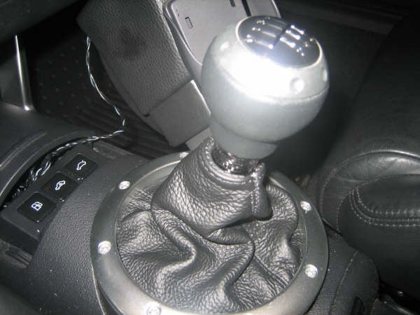 2000-06 Audi TT shift boot