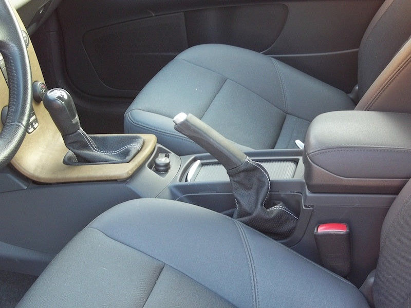 2004-12 Volvo S40 armrest cover