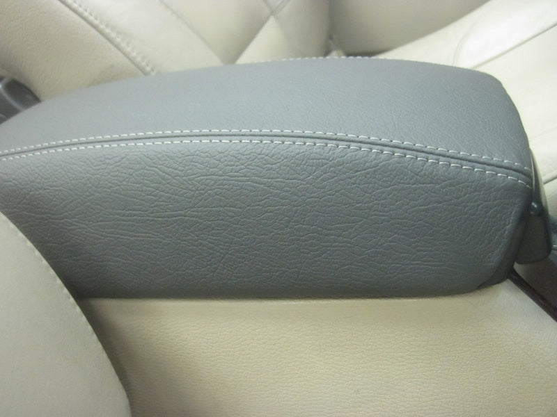1997-04 Volvo C70 armrest cover