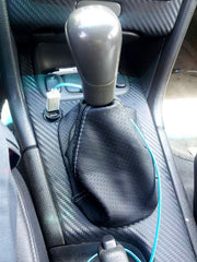 1997-04 Volvo C70 shift boot