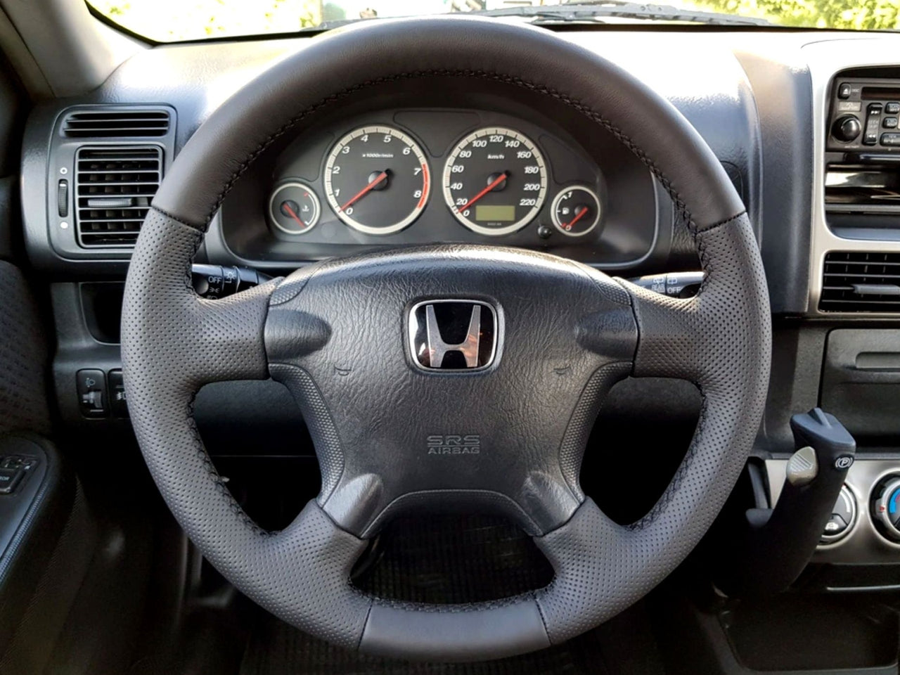 2002-06 Honda CR-V steering wheel cover