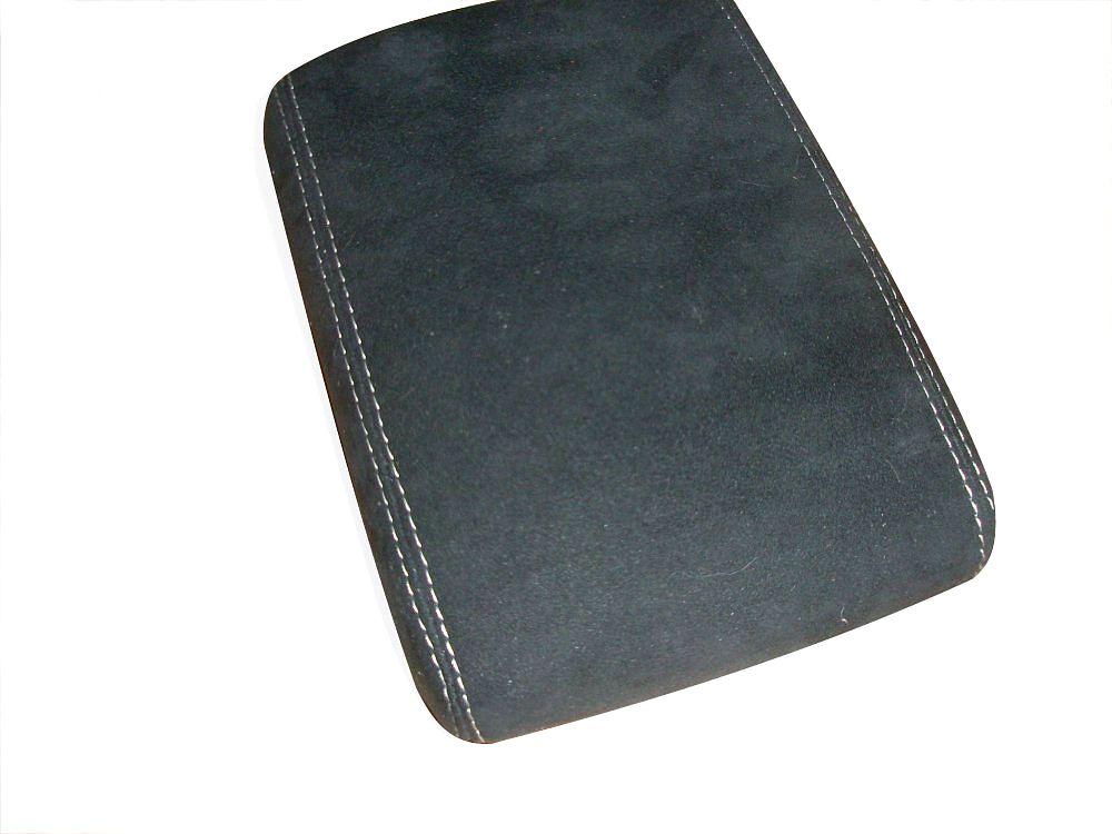 2003-07 Cadillac Cts / Cts-V Armrest Cover