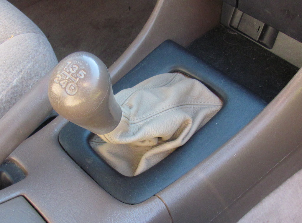 1996-01 Toyota Camry shift boot