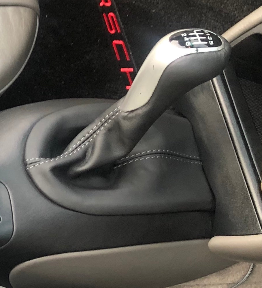 1998-04 Porsche 911 (996) shift boot - integral shift knob cover