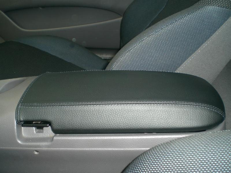 2000-06 Toyota Celica armrest cover