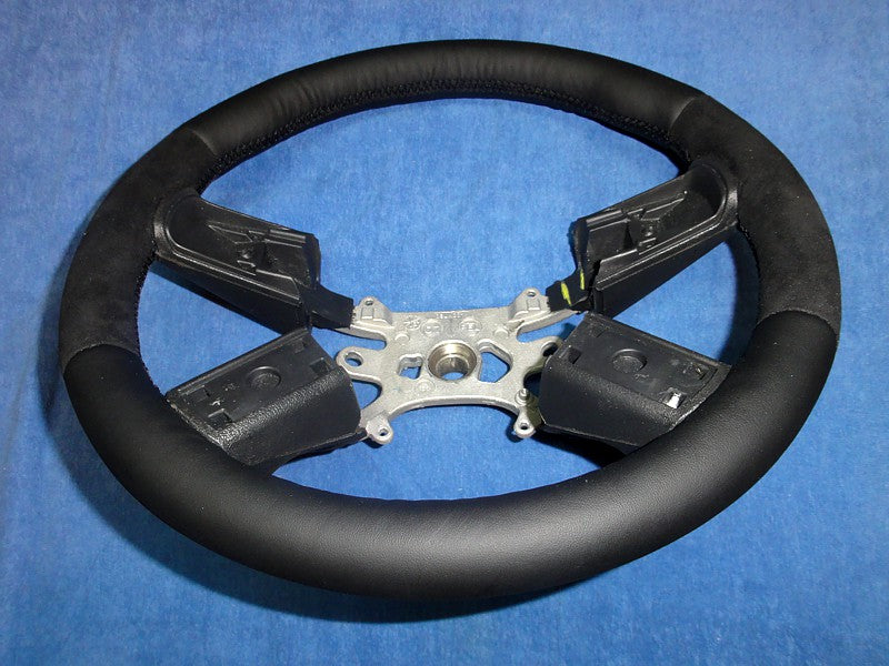 2005-10 Chrysler 300 steering wheel cover