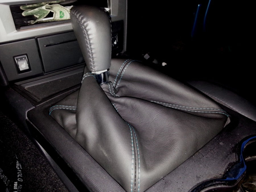 2005-10 Chrysler 300 shift boot - automatic