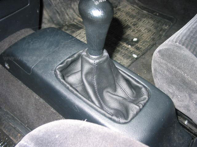 1992-95 Honda Civic shift boot