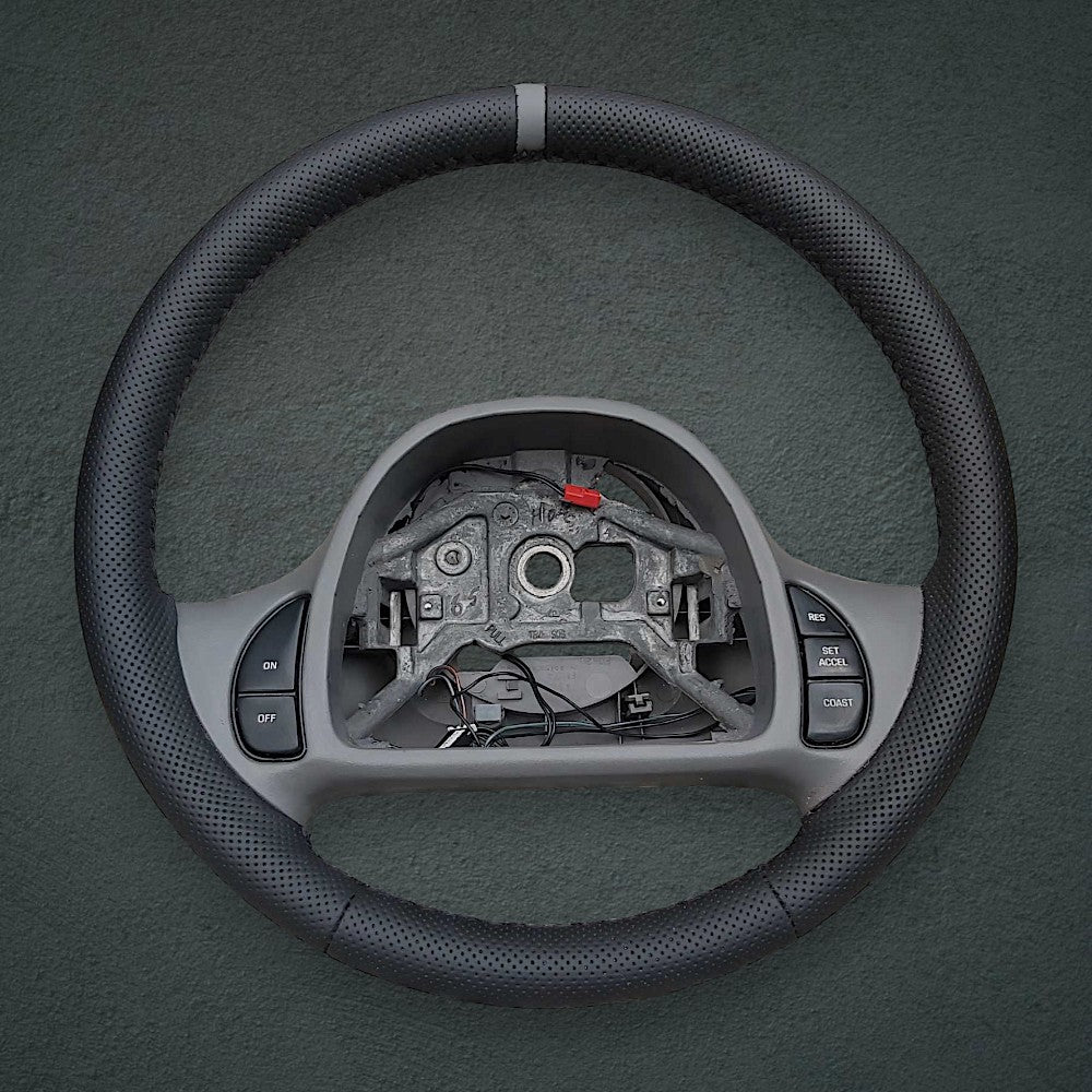 1998-04 Ford Crown Victoria steering wheel cover