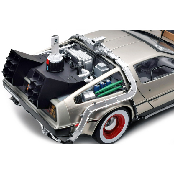 DMC DeLorean Time Machine "Back to the Future: Part III" (1990) 1/18 Diecast Model Car by Sun Star