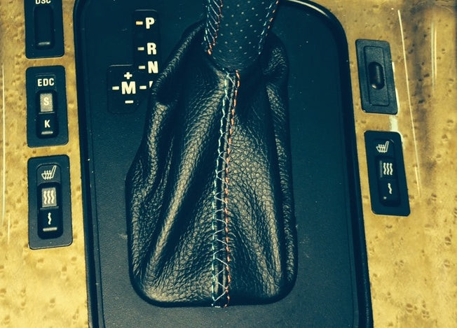 1989-99 BMW 8-series shift boot - automatic