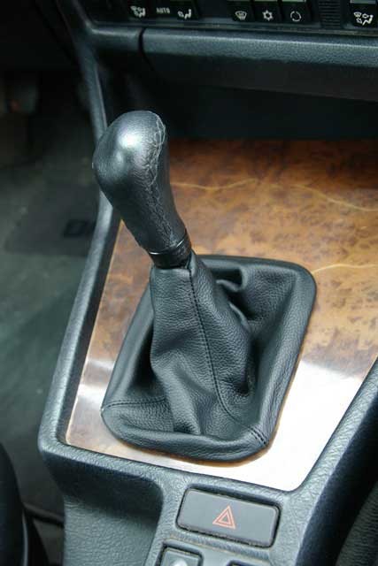 1987-94 BMW 7-series shift boot