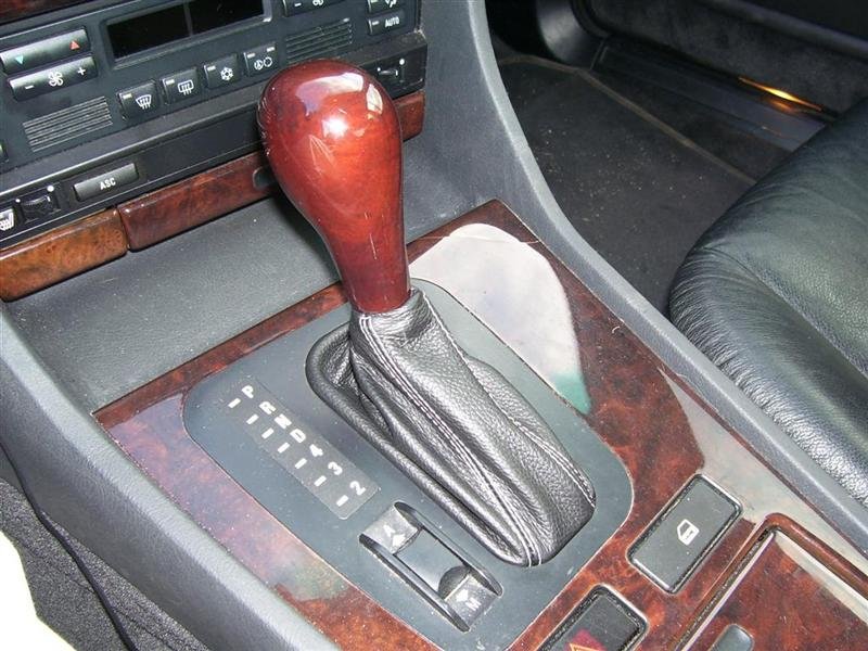 1996-01 BMW 7-series shift boot
